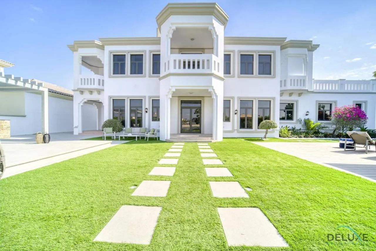 Signature 6Br Villa With Assistant Room And Private Pool In Frond F Palm Jumeirah By Deluxe Holiday Homes دبي