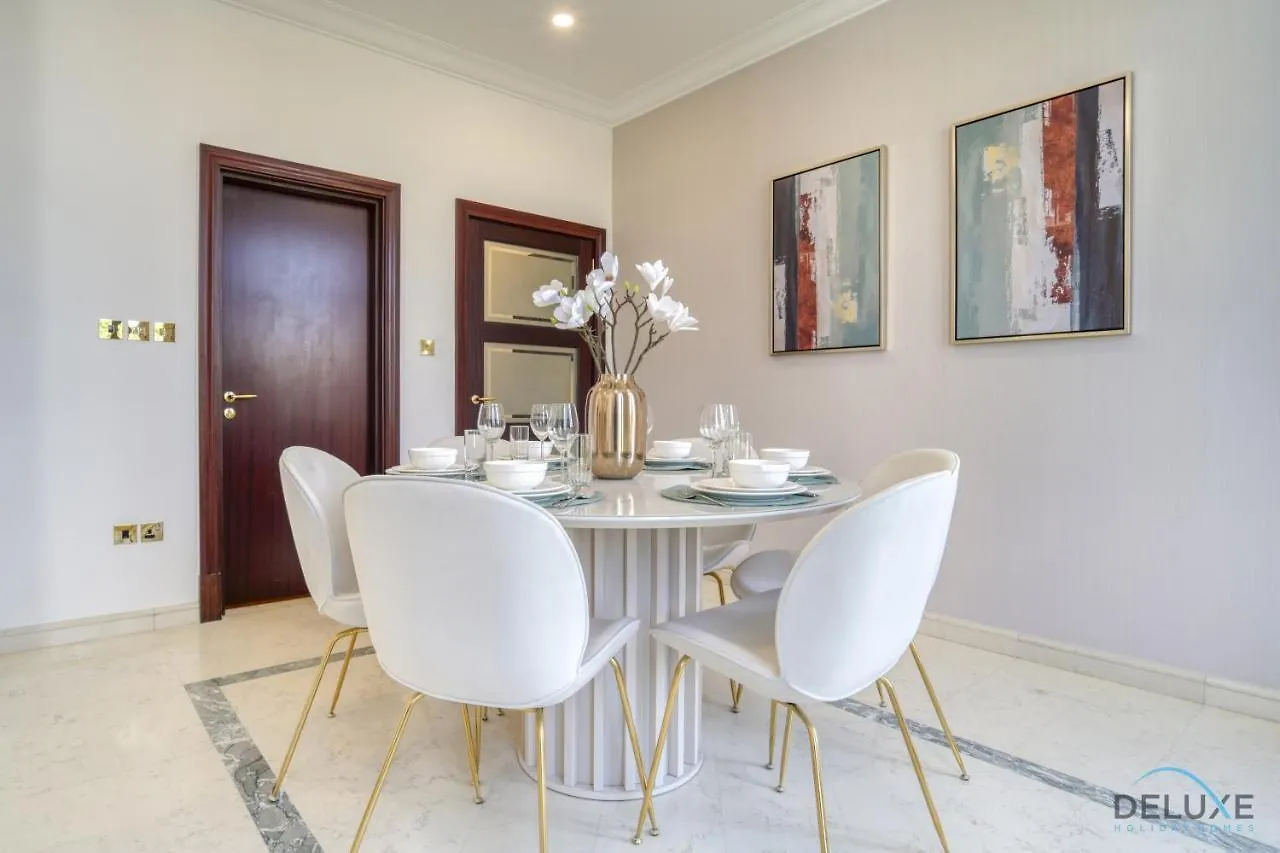 Signature 6Br Villa With Assistant Room And Private Pool In Frond F Palm Jumeirah By Deluxe Holiday Homes دبي الإمارات العربية المتحدة