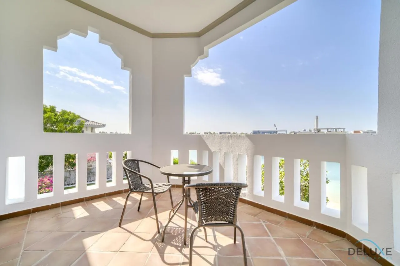 Signature 6Br Villa With Assistant Room And Private Pool In Frond F Palm Jumeirah By Deluxe Holiday Homes دبي