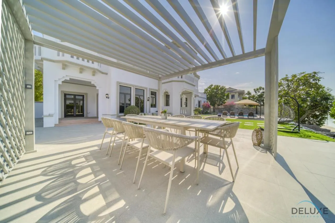 Signature 6Br Villa With Assistant Room And Private Pool In Frond F Palm Jumeirah By Deluxe Holiday Homes دبي