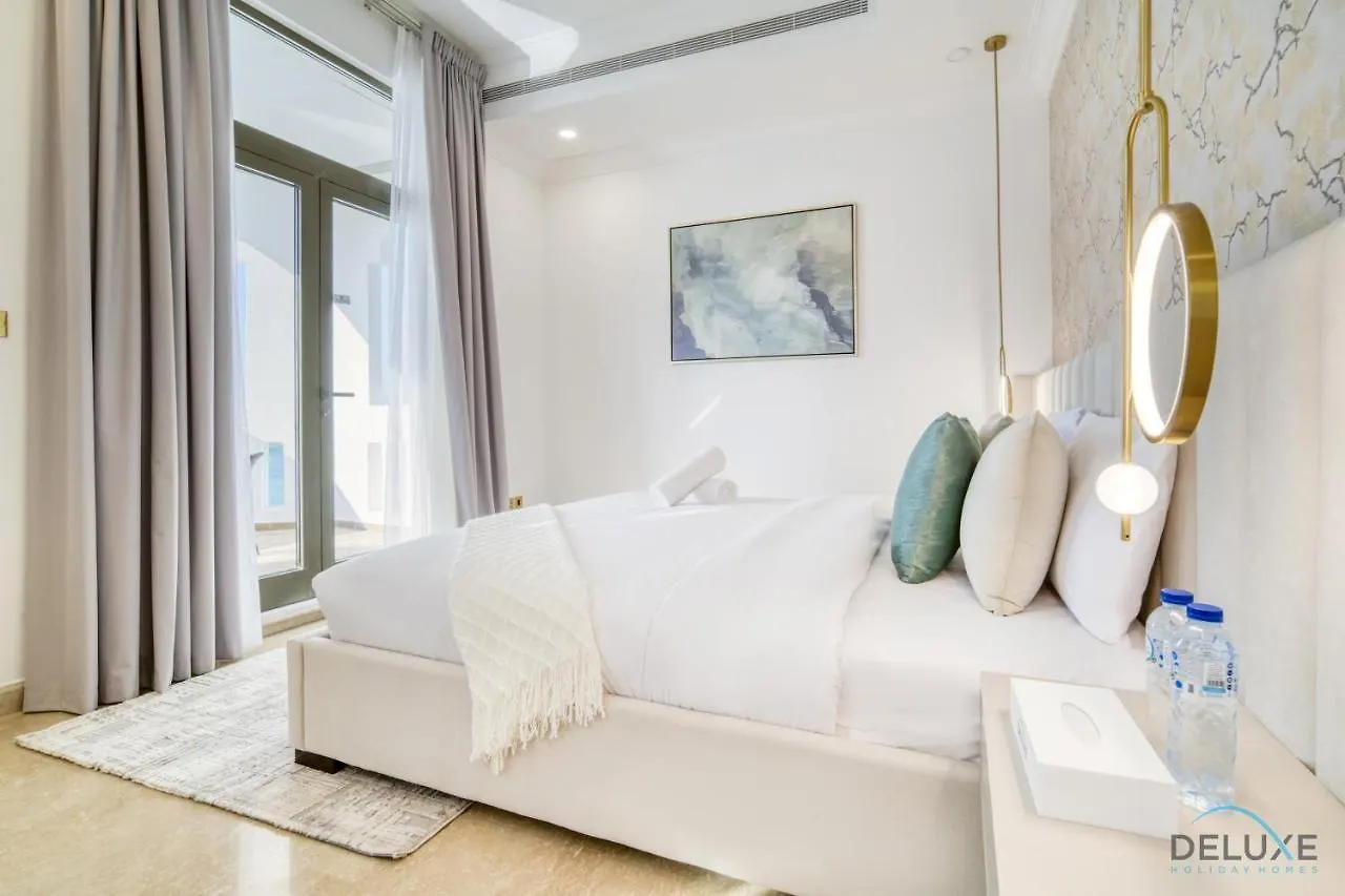 Signature 6Br Villa With Assistant Room And Private Pool In Frond F Palm Jumeirah By Deluxe Holiday Homes دبي