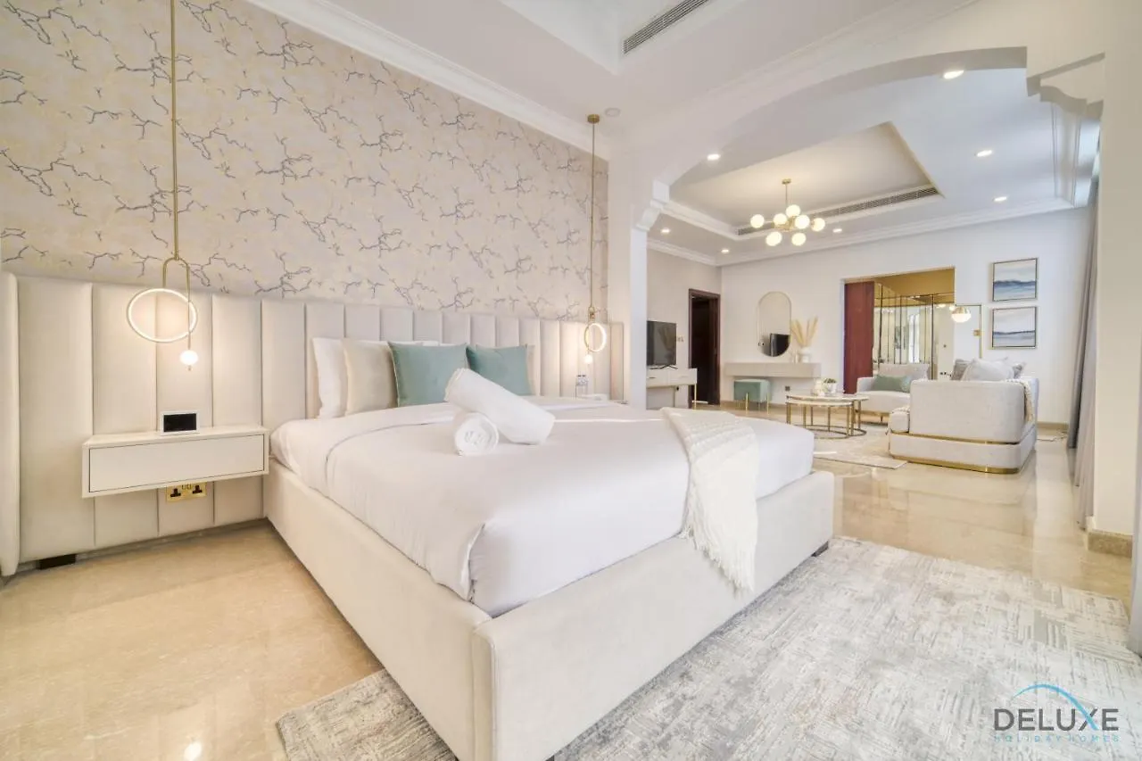 Signature 6Br Villa With Assistant Room And Private Pool In Frond F Palm Jumeirah By Deluxe Holiday Homes دبي