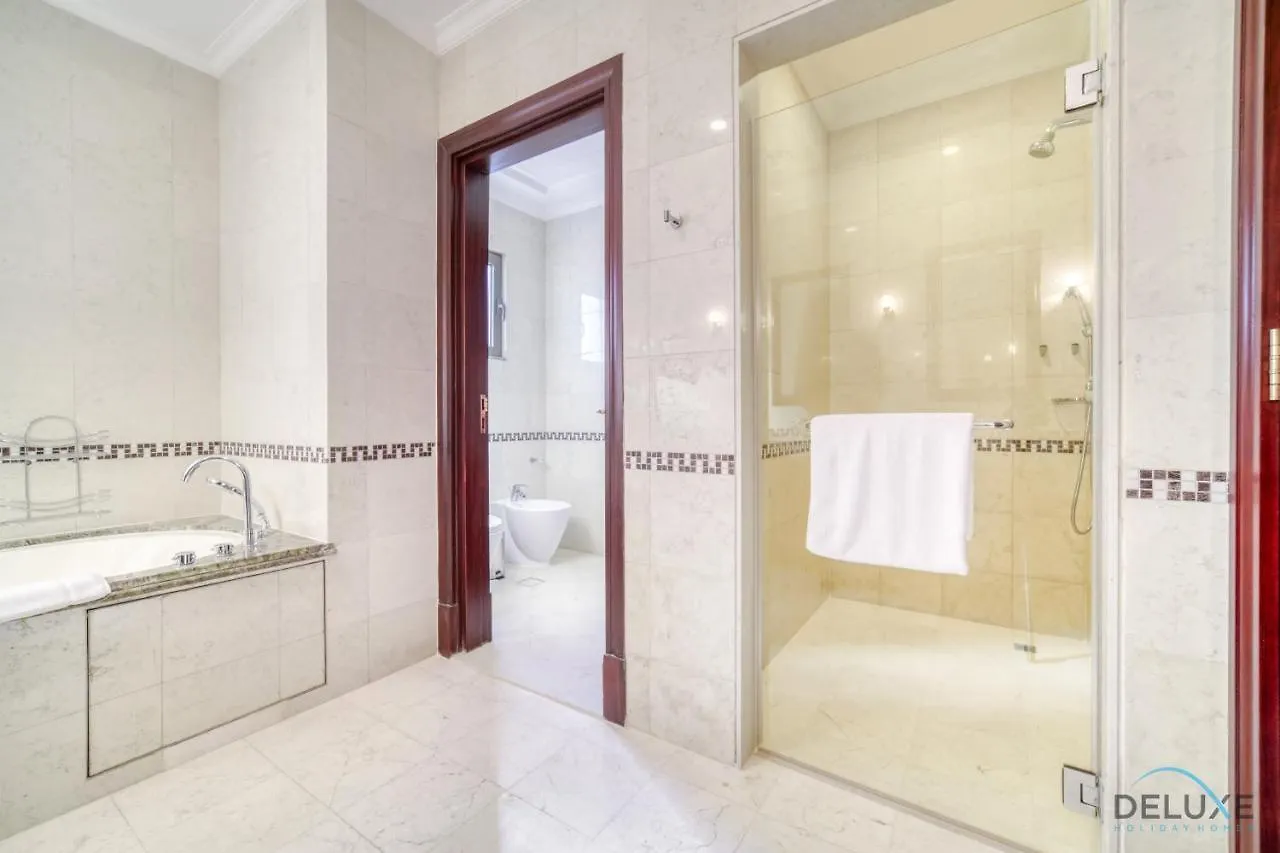 Signature 6Br Villa With Assistant Room And Private Pool In Frond F Palm Jumeirah By Deluxe Holiday Homes دبي