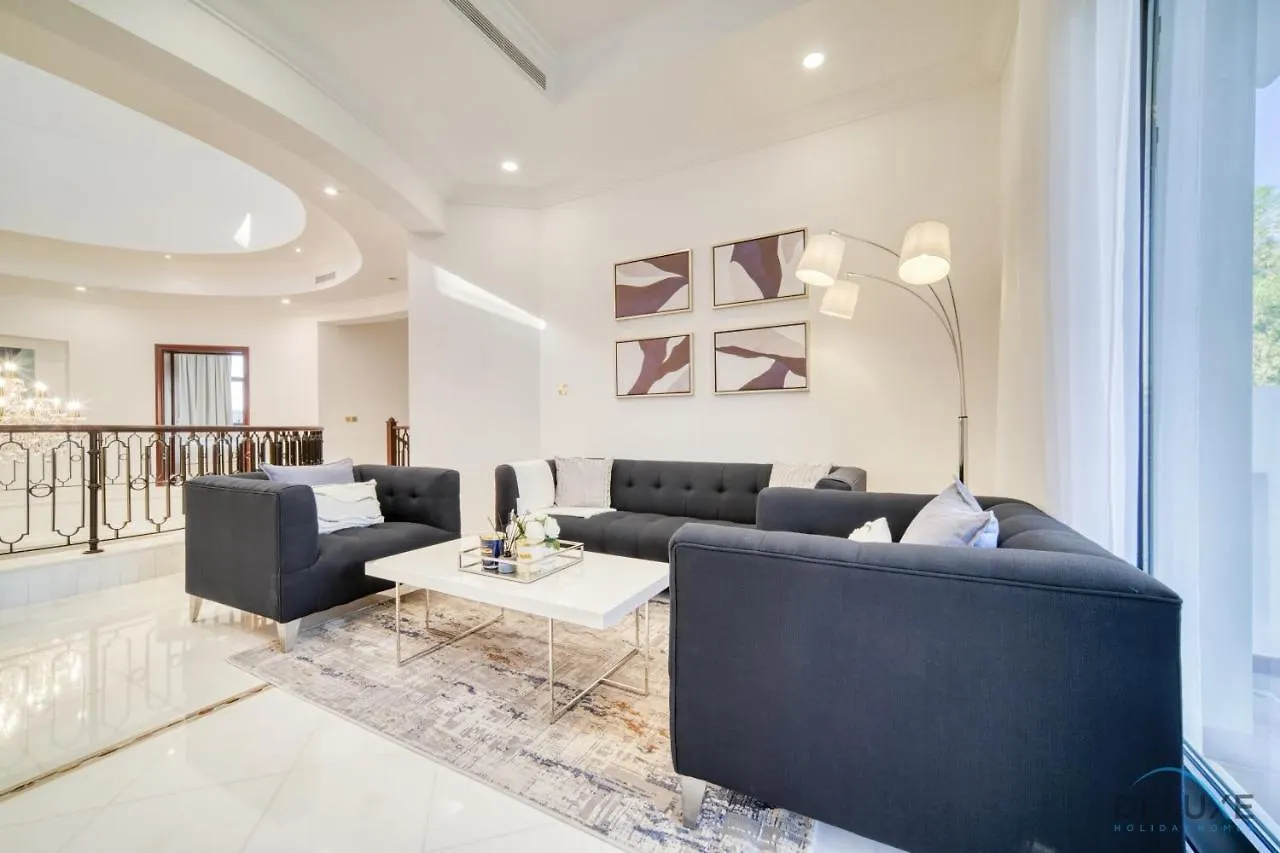 Signature 6Br Villa With Assistant Room And Private Pool In Frond F Palm Jumeirah By Deluxe Holiday Homes دبي