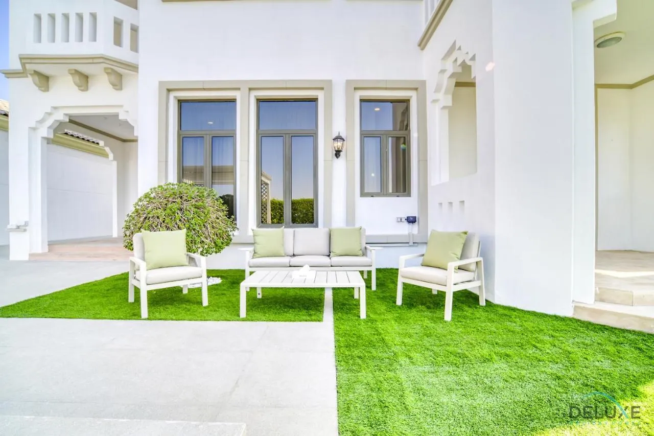 Signature 6Br Villa With Assistant Room And Private Pool In Frond F Palm Jumeirah By Deluxe Holiday Homes دبي